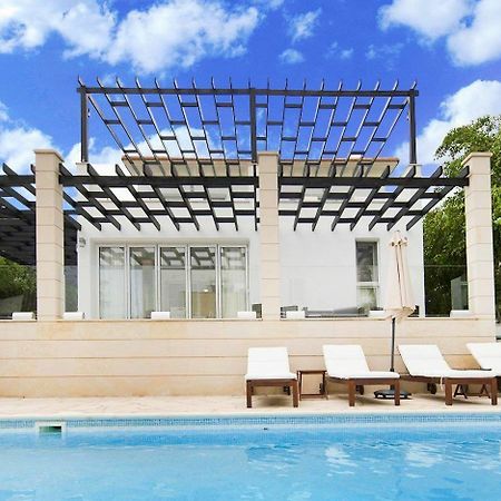 Villa Ariana Коръл бей Екстериор снимка